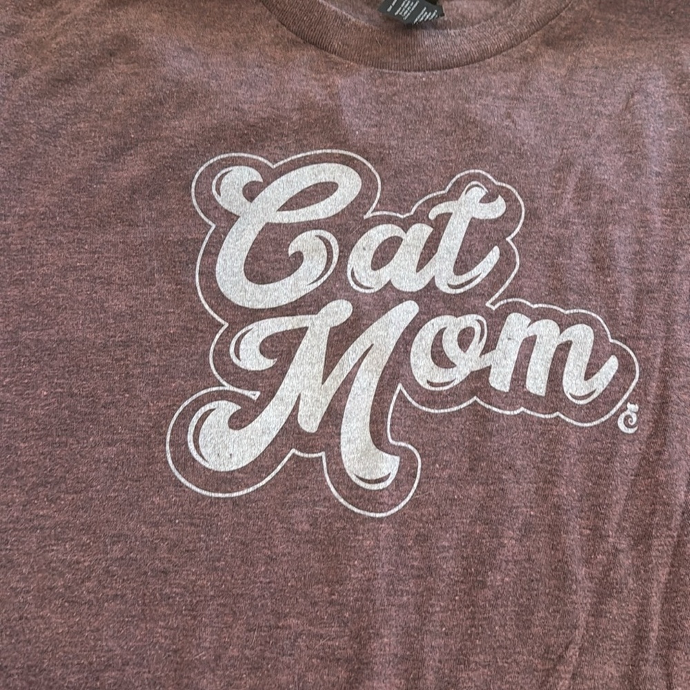 Cat Mom T-shirt